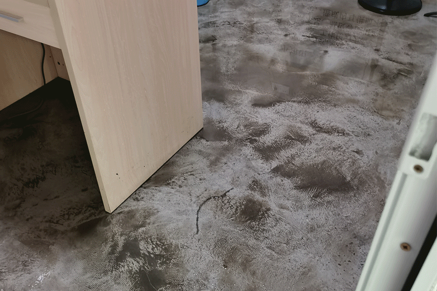 暴雨來襲，聽覺有道驗配師連夜搶救公司財產